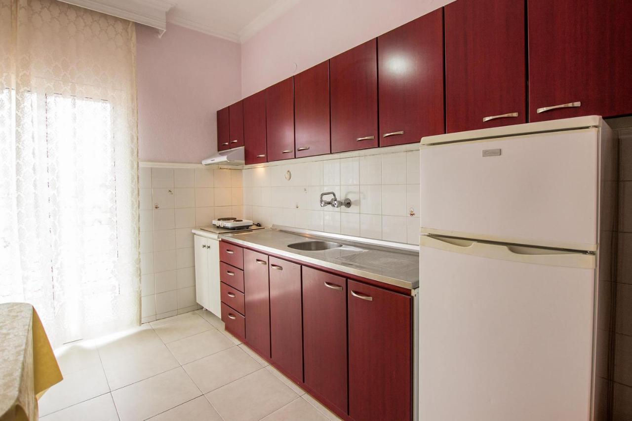 George Laz Rooms Nea Vrasna Luaran gambar