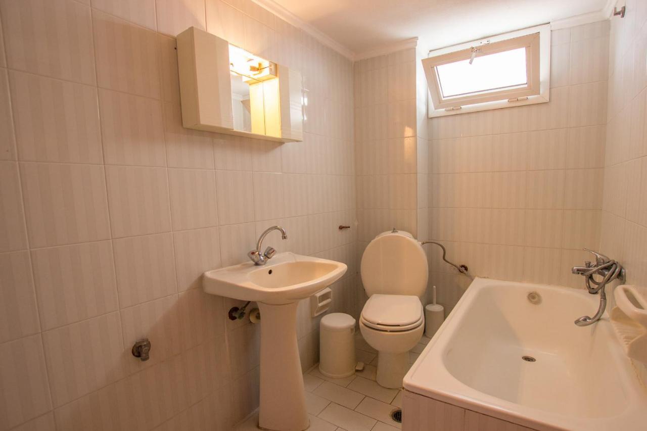 George Laz Rooms Nea Vrasna Luaran gambar