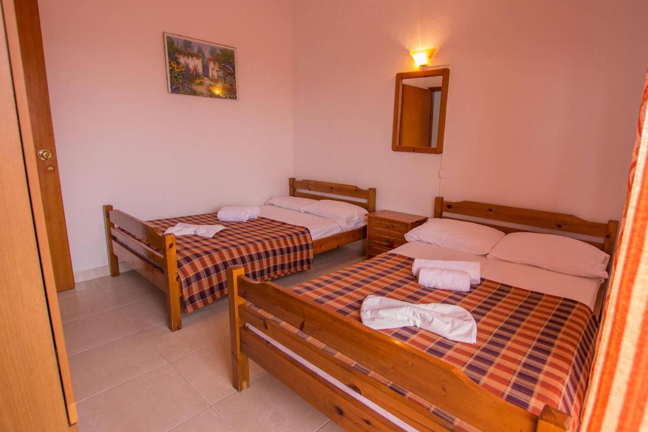 George Laz Rooms Nea Vrasna Luaran gambar