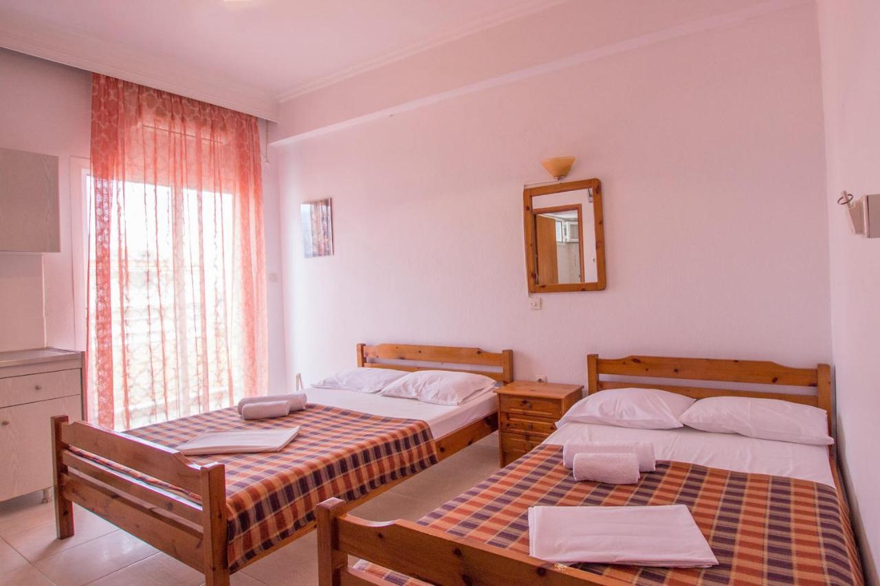George Laz Rooms Nea Vrasna Luaran gambar