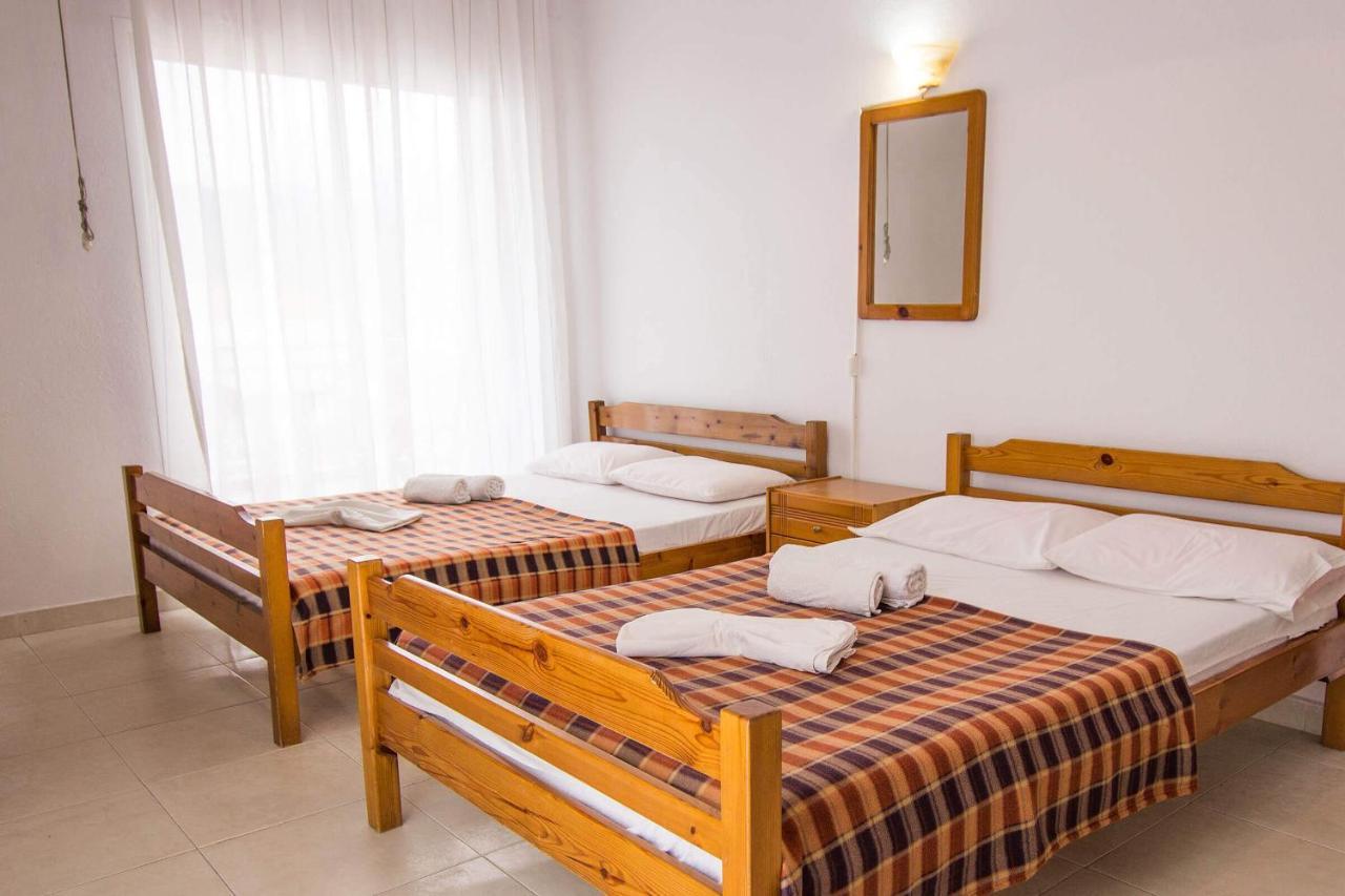 George Laz Rooms Nea Vrasna Luaran gambar