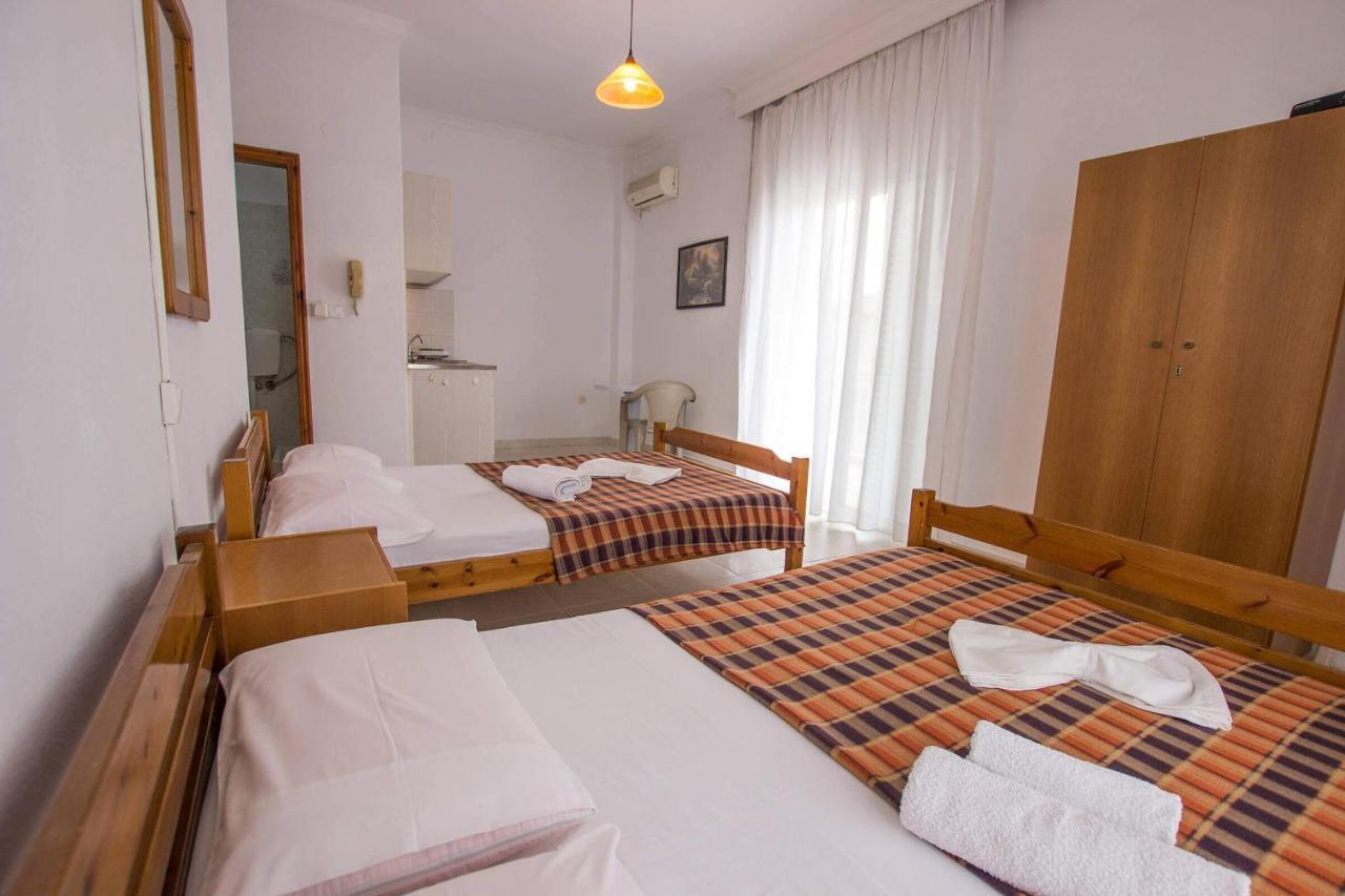 George Laz Rooms Nea Vrasna Luaran gambar